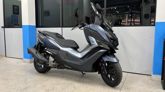 DAFRA CRUISYM 300 